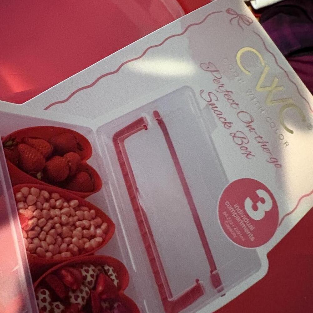 Cook With Color Snack Box 3 Compartment Heart Shaped Food Container Red New